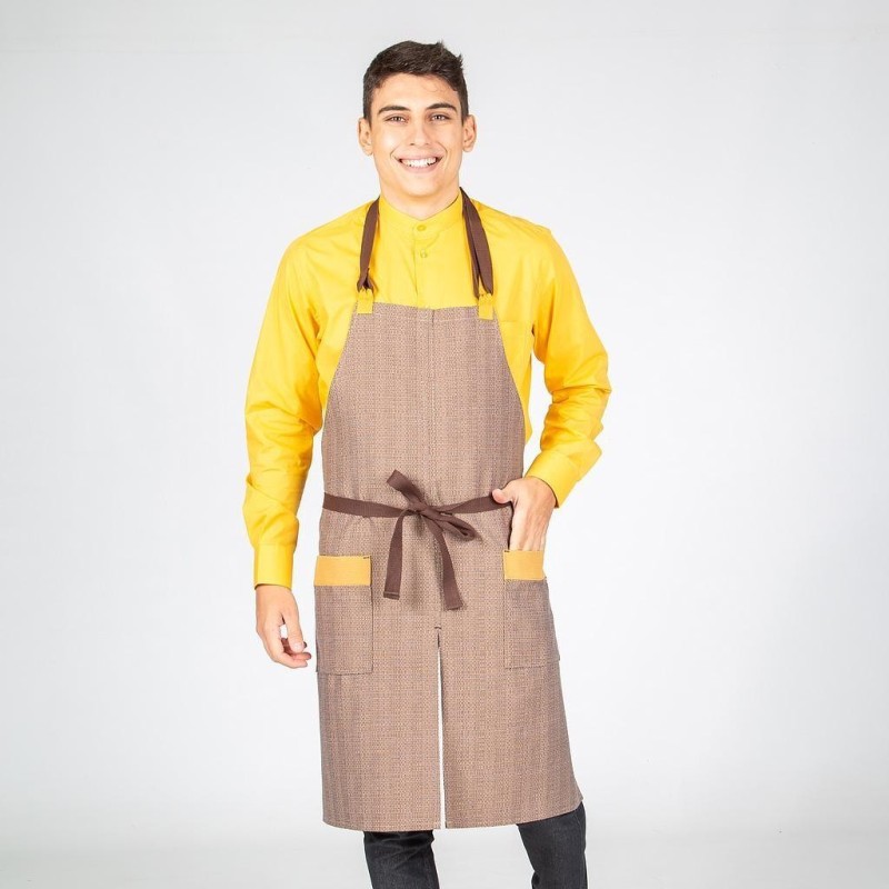 DELANTAL CHOCOLATE CON PETO