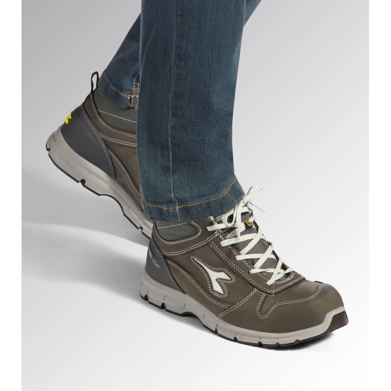 BOTA PUNTERA DE ACERO S3 DIADORA