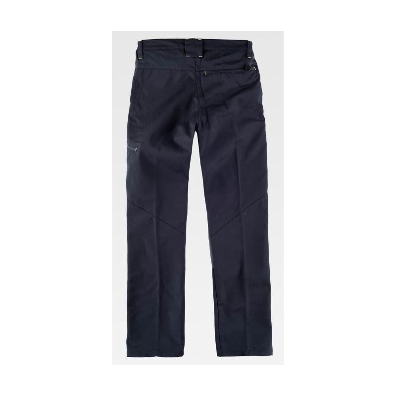 PANTALÓN CON REFUERZOS