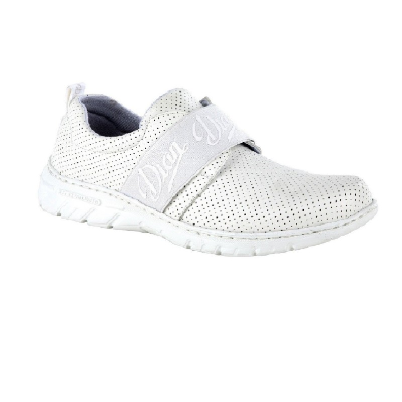 ZAPATILLA PERFORADA