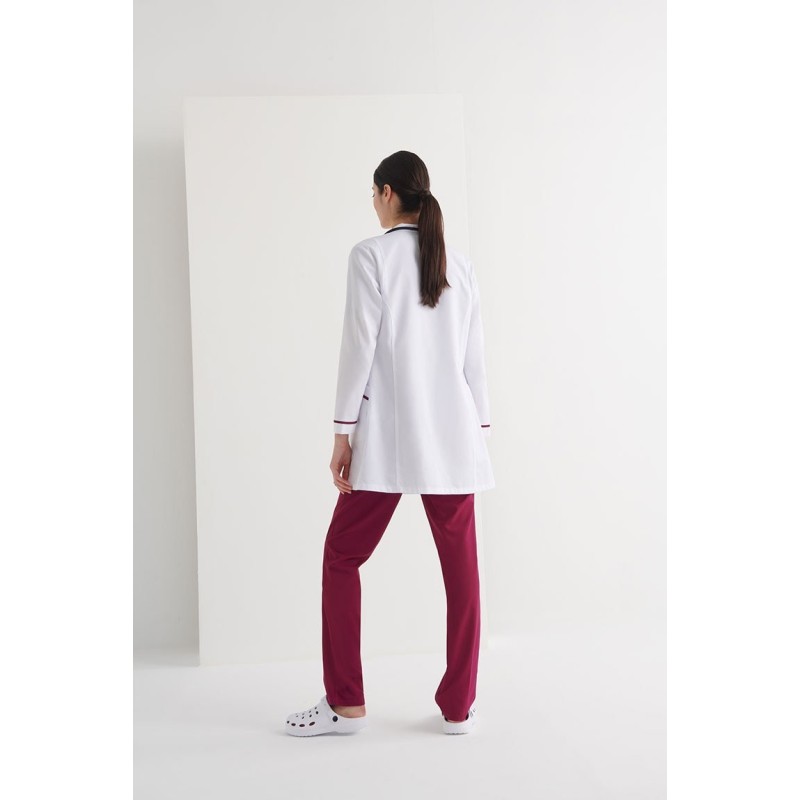 BATA MUJER CON VIVOS
