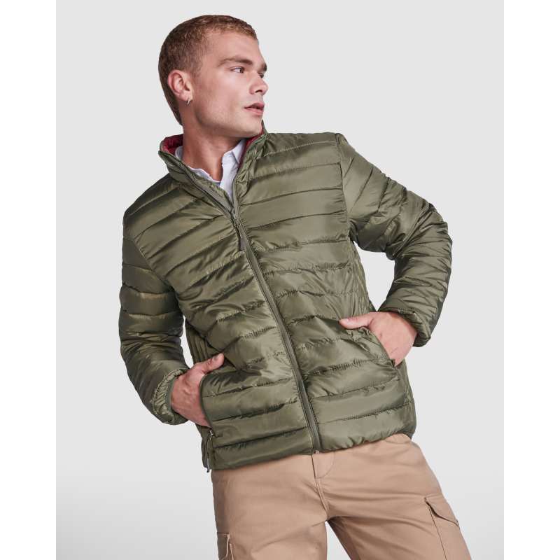 CHAQUETA RESISTENTE AL AGUA ACOLCHADA