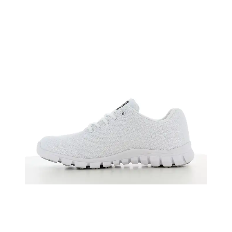 ZAPATILLA TRANSPIRABLE ANTIDESLIZANTE