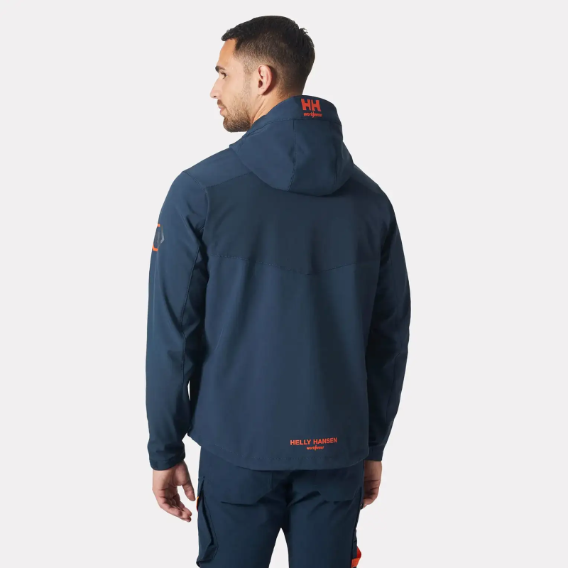 SOFTSHELL HELLY HANSEN CON CAPUCHA
