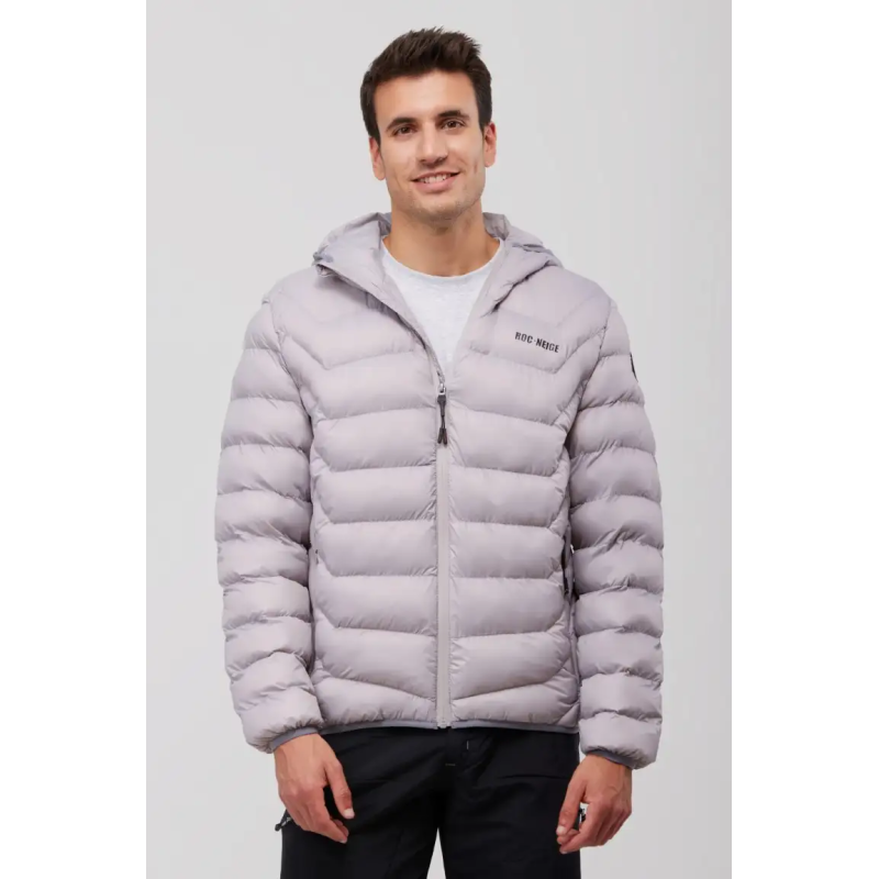 CHAQUETA CON CAPUCHA Y RELLENO SOSTENIBLE