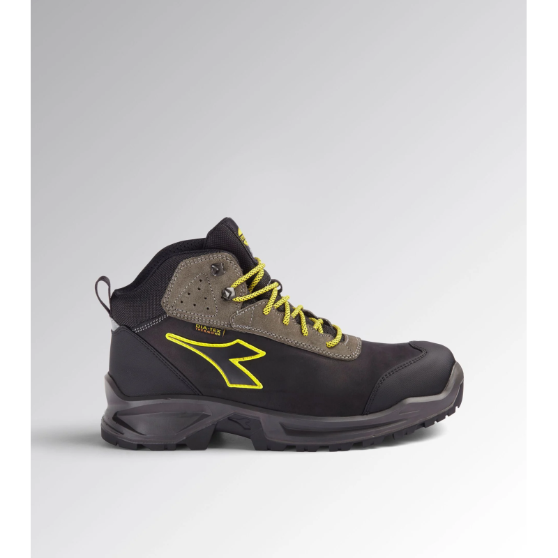 BOTA SPORT SEGURIDAD S7S IMPERMEABLE DIADORA