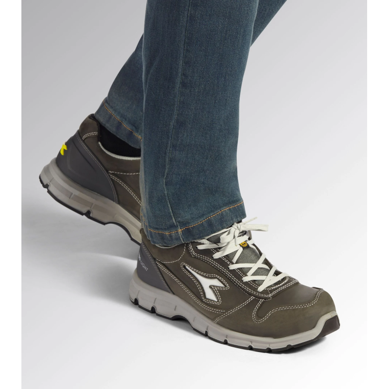 ZAPATILLA S3S TRANSPIRABLE PUNTA ACERO DIADORA