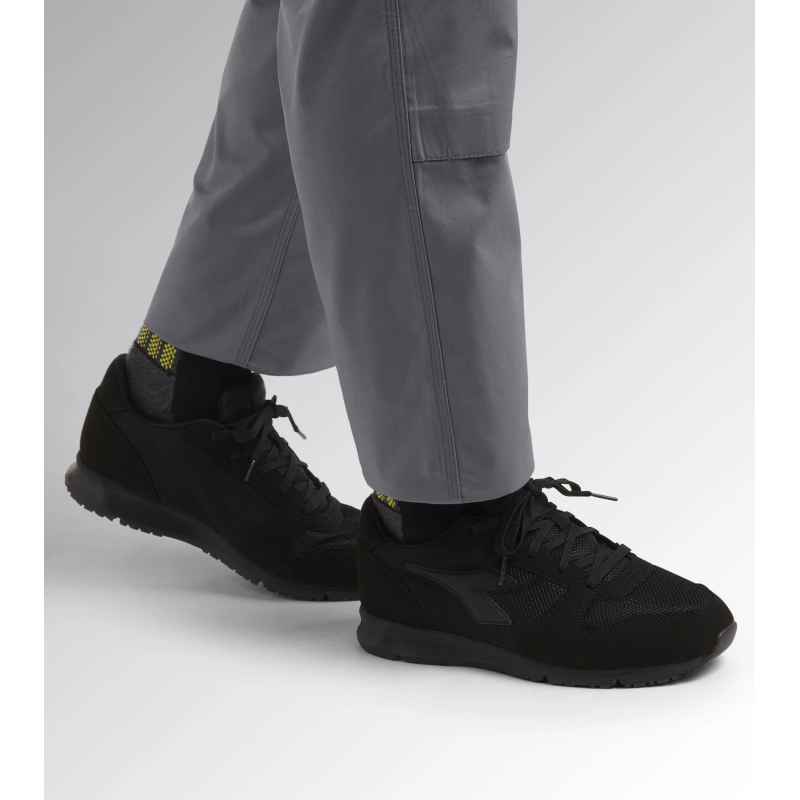 ZAPATILLA LABORAL ANTIDESLIZANTE DIADORA