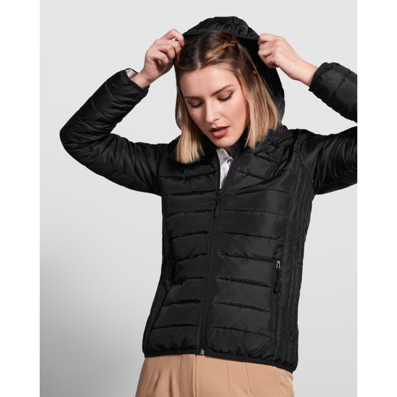 CHAQUETA MUJER TIPO PLUMA CON CAPUCHA