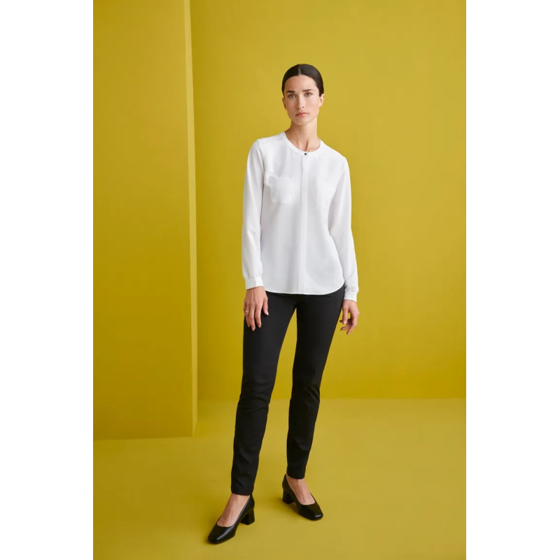 BLUSA CON BOLSILLOS Y CAIDA SUAVE