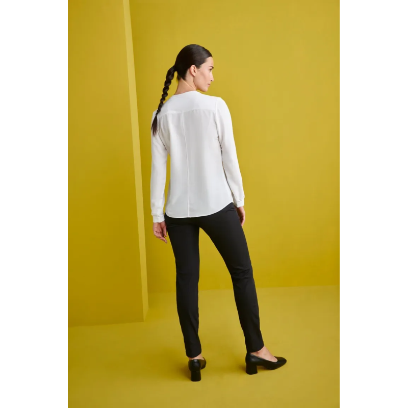 BLUSA CON BOLSILLOS Y CAIDA SUAVE