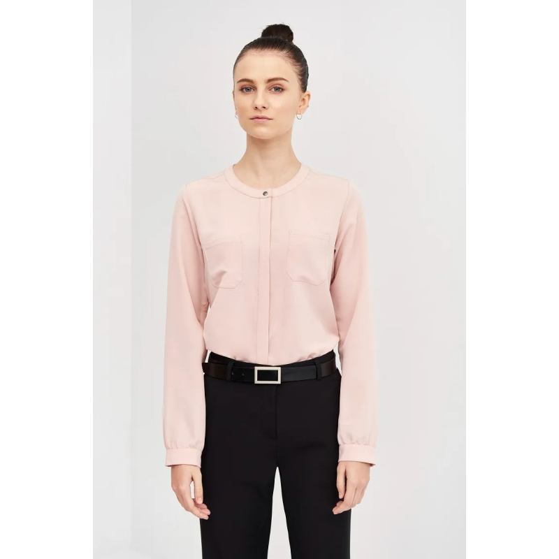 BLUSA CON BOLSILLOS Y CAIDA SUAVE