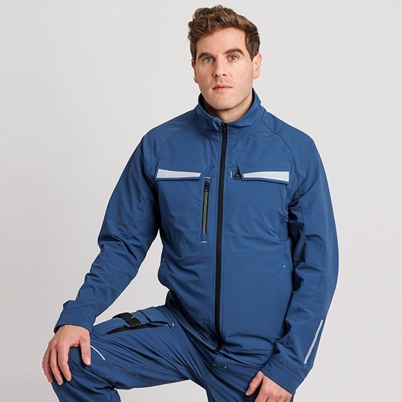 CHAQUETA TÉCNICA LIGERA CORTAVIENTOS