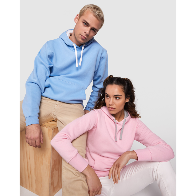 SUDADERA ENTALLADA CON CAPUCHA CHICA