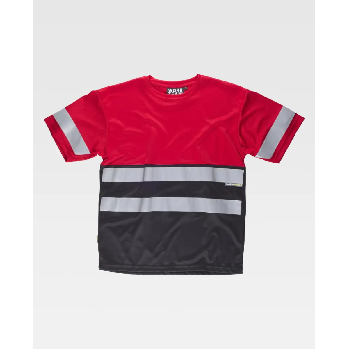 CAMISETA CON BANDAS REFLECTANTES