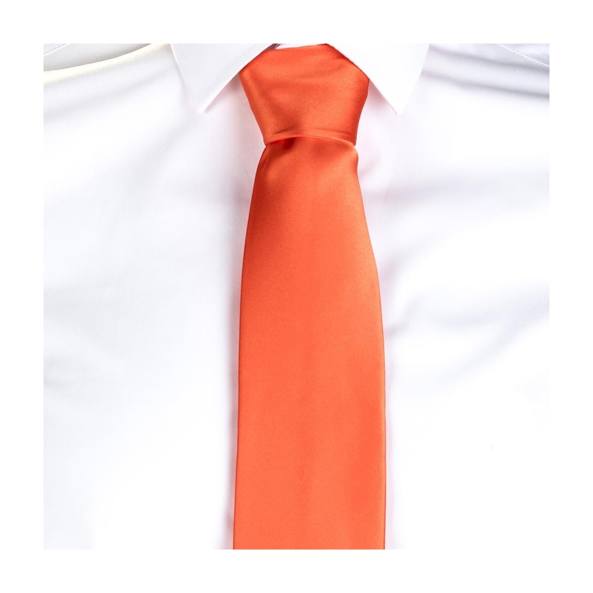 CORBATA SIN NUDO