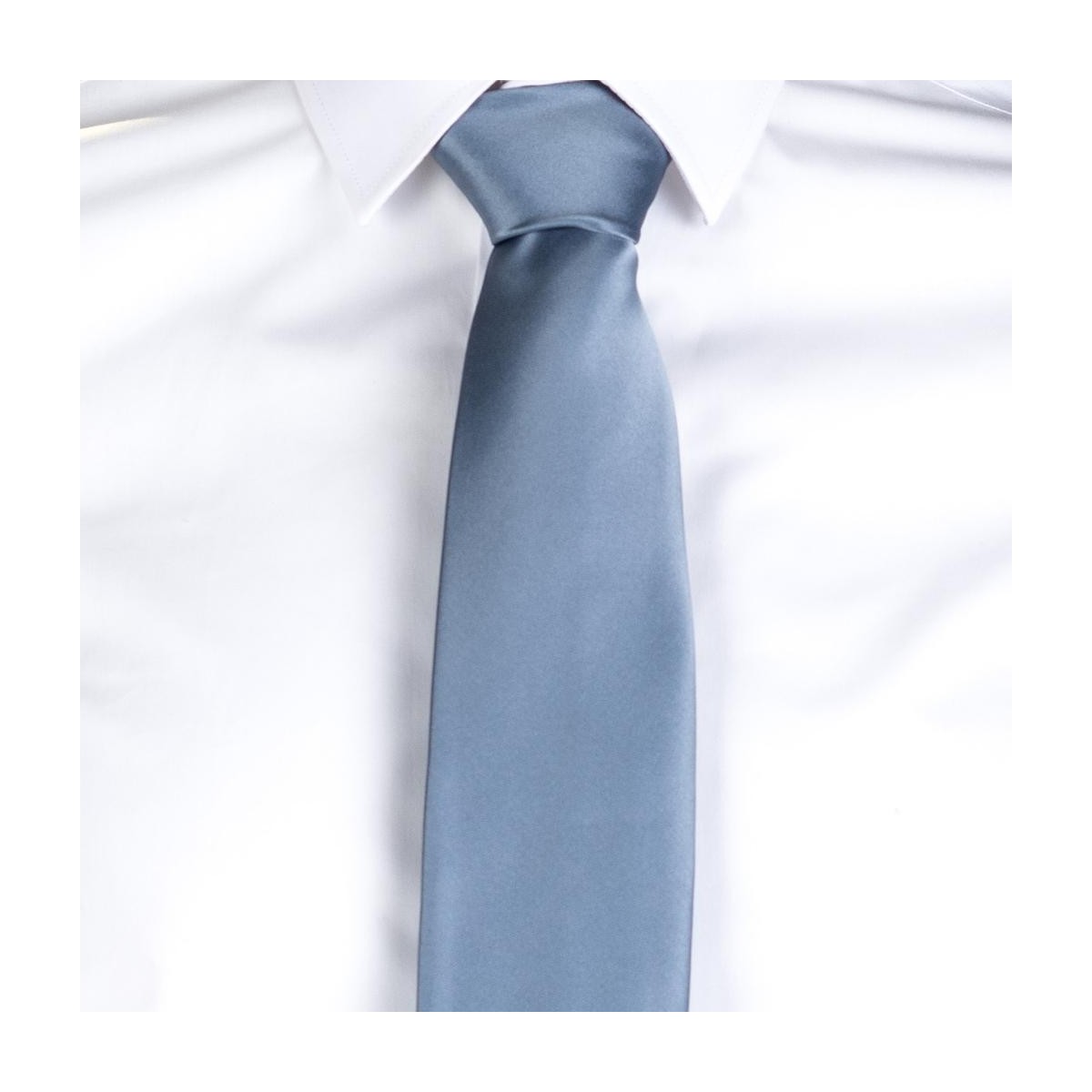 CORBATA SIN NUDO
