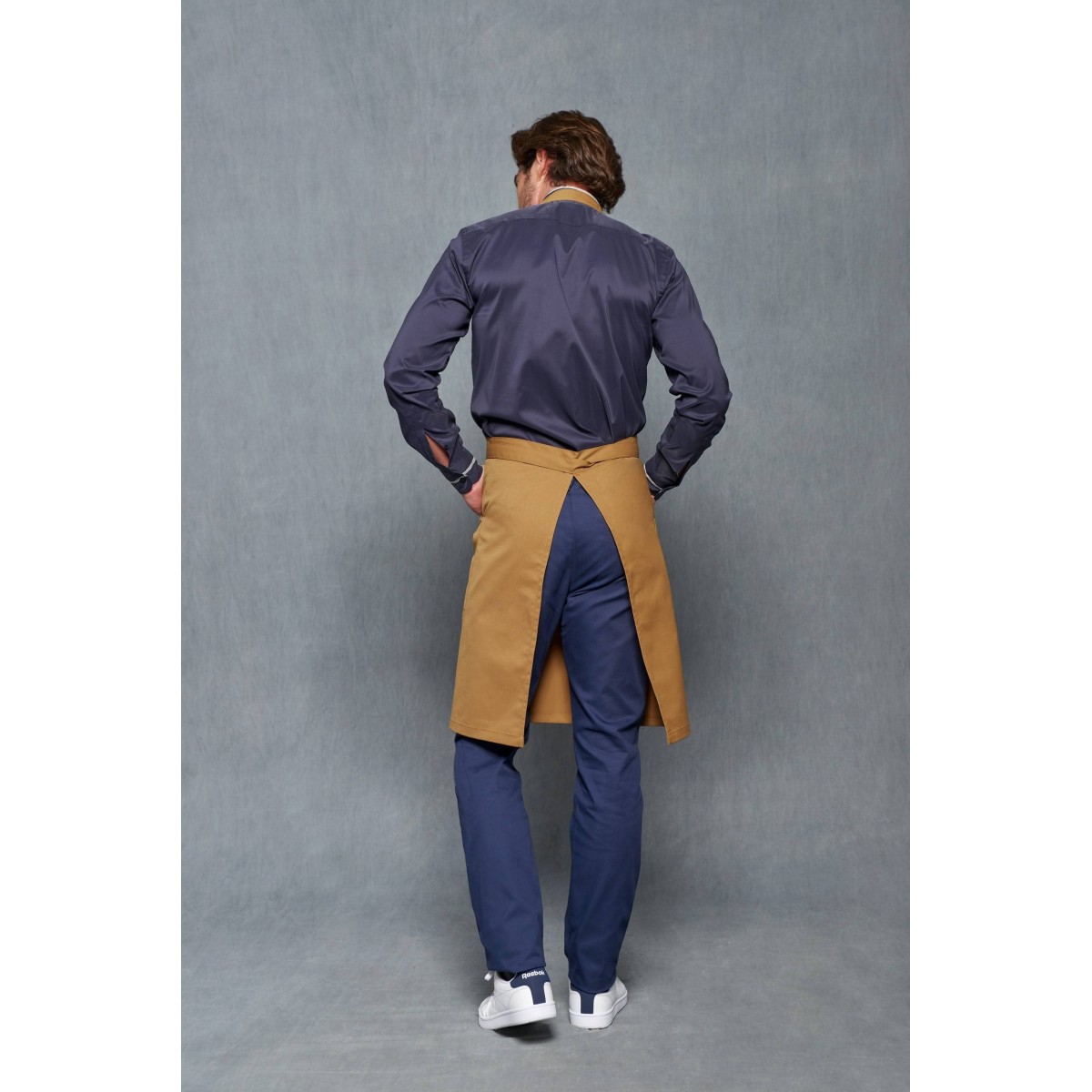 DELANTAL PETO UNISEX CON BOLSILLOS