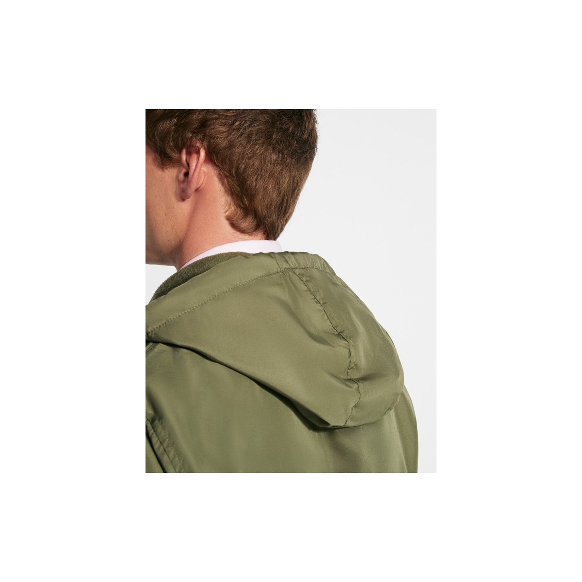 CHAQUETA LIGERA REPELENTE AL AGUA