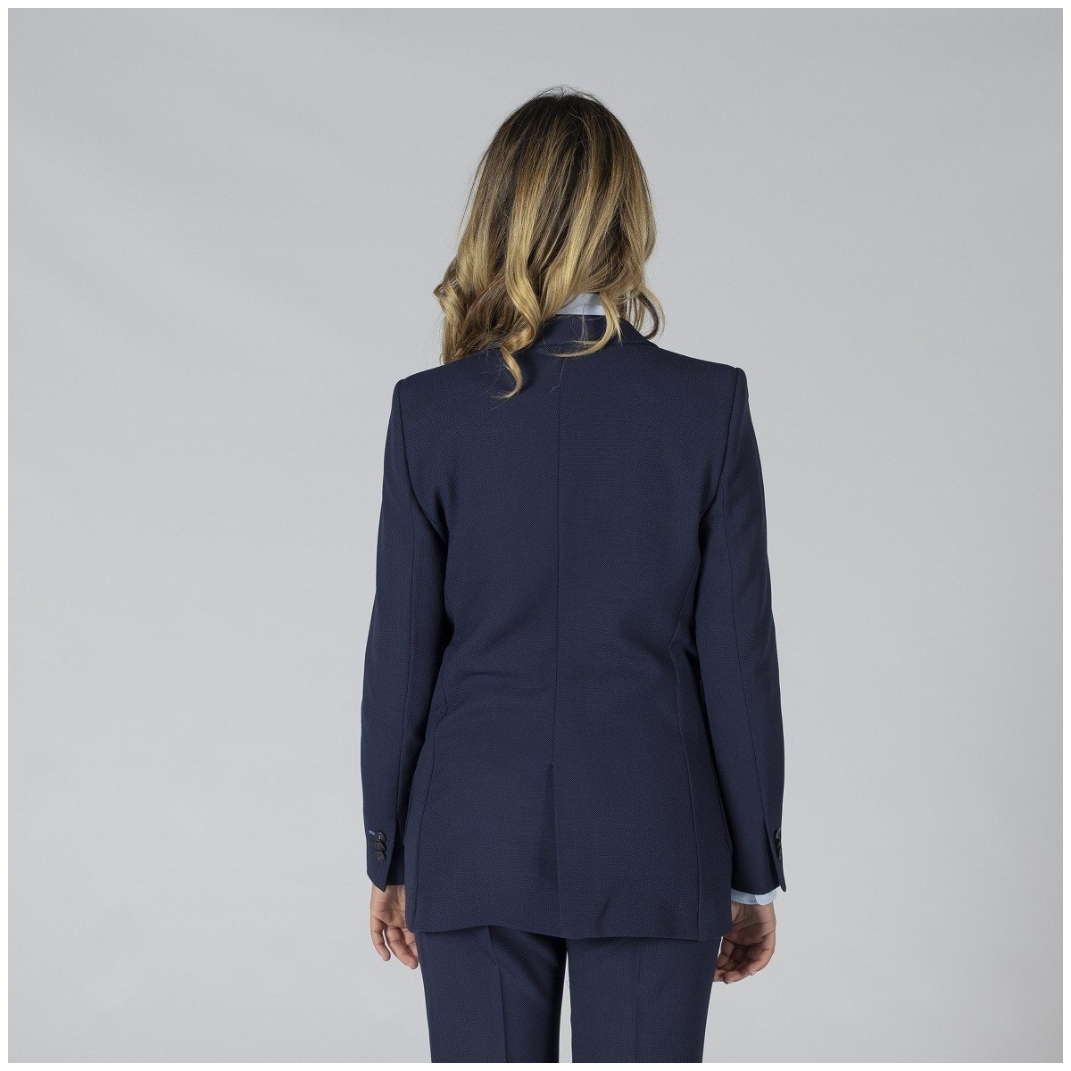 AMERICANA AJUSTADA MUJER