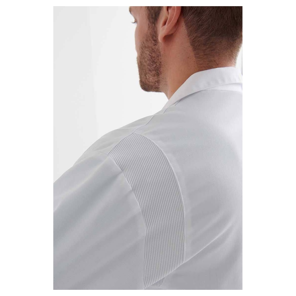 BATA HOMBRE BLANCA CON BOTONES