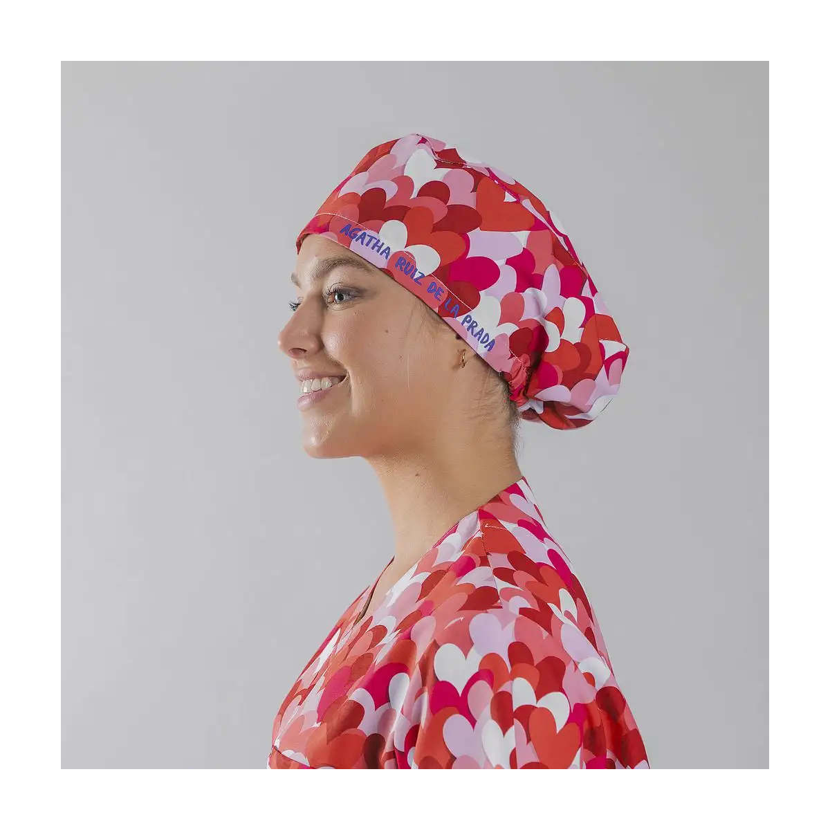 GORRO GOMA CORAZON ROJO AGATHA