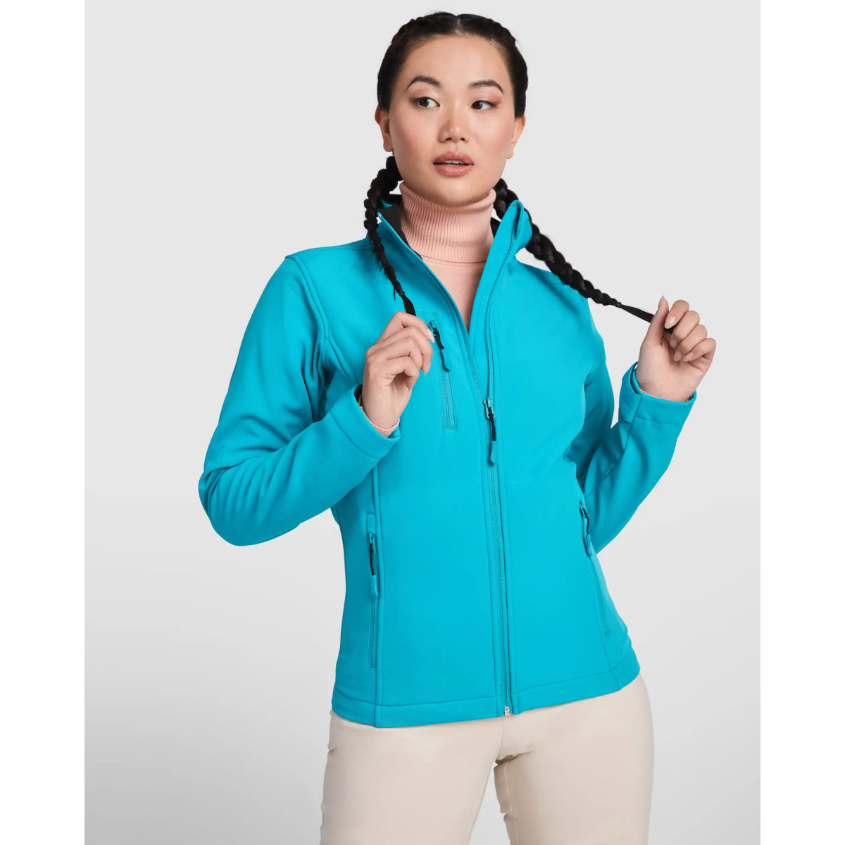 SOFTSHELL MUJER CON FORRO MICROPOLAR