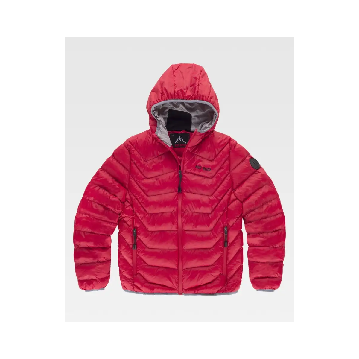 CHAQUETA CON CAPUCHA Y RELLENO SOSTENIBLE