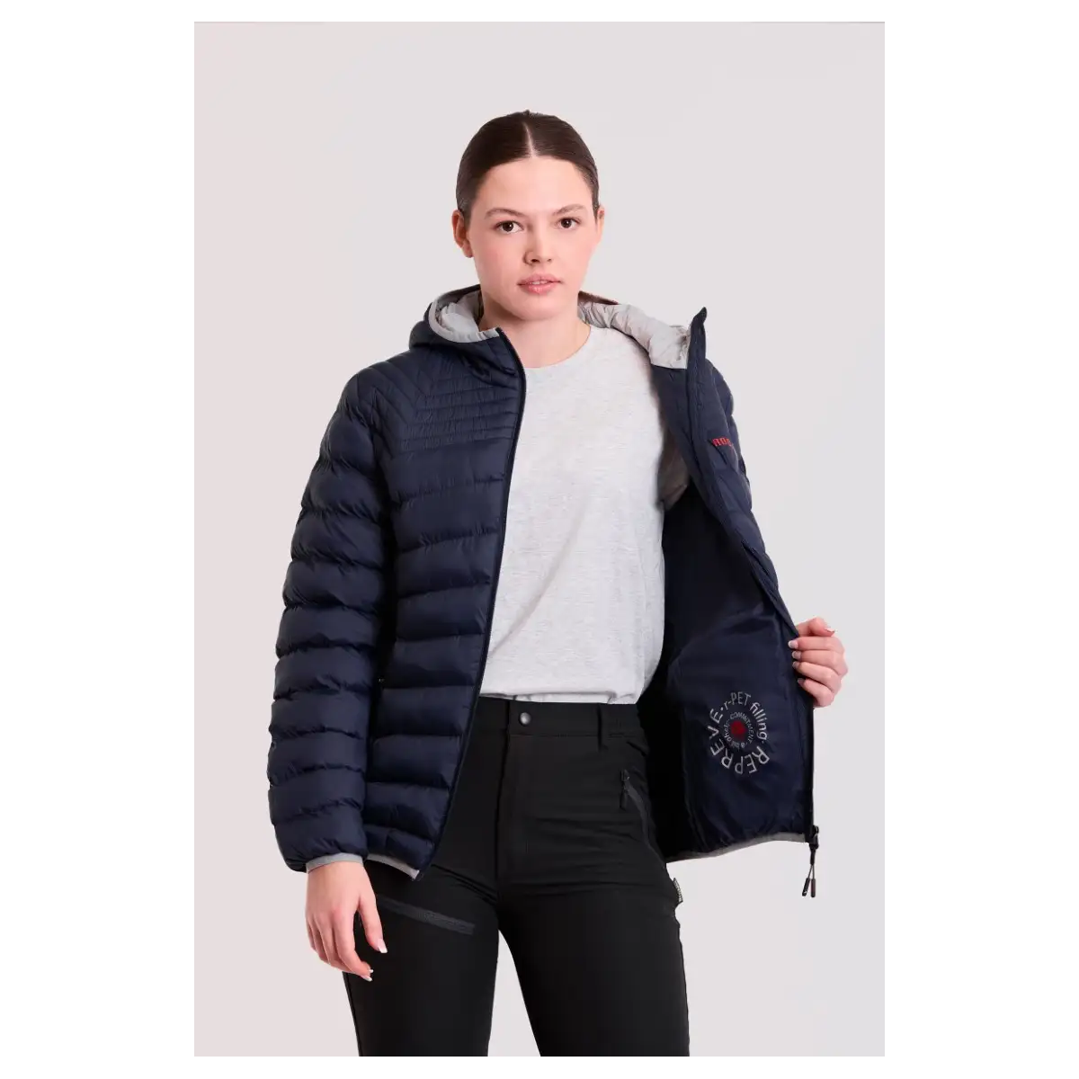 CHAQUETA CON CAPUCHA Y RELLENO SOSTENIBLE MUJER