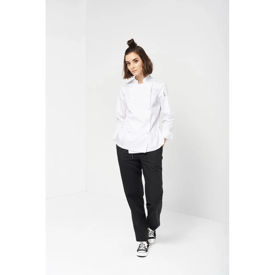 PANTALON DE COCINA BOLSILLOS Y CORDON EJEMPLO DE USO