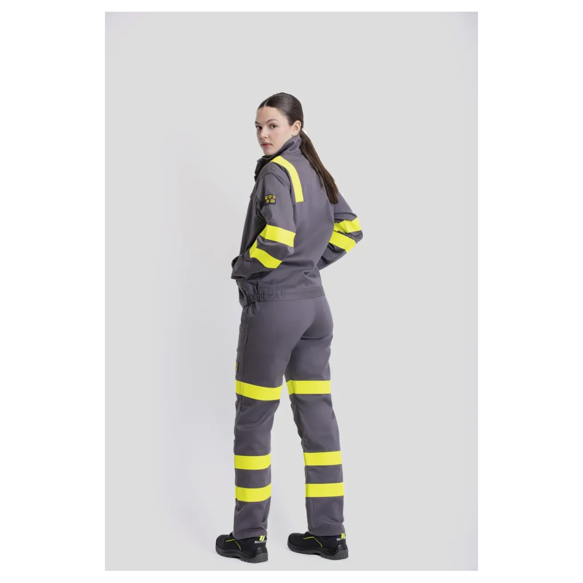 CAZADORA IGNÍFUGA VISIBILIDAD AUMENTADA