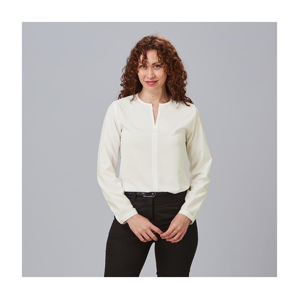 BLUSA CUELLO PICO
